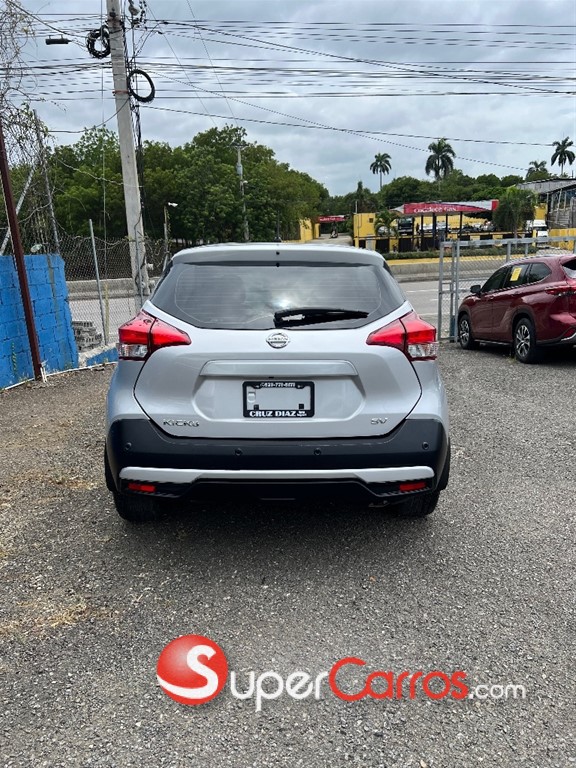 2020 Nissan Kicks — foto 4 / 10