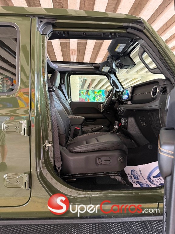 2024 Jeep Wrangler Sahara 4xe — foto 6 / 12