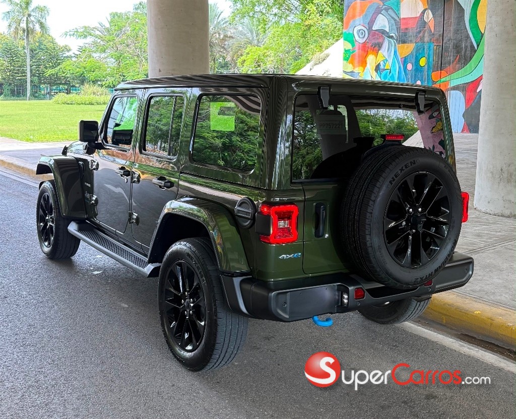 2024 Jeep Wrangler Sahara 4xe — foto 8 / 12