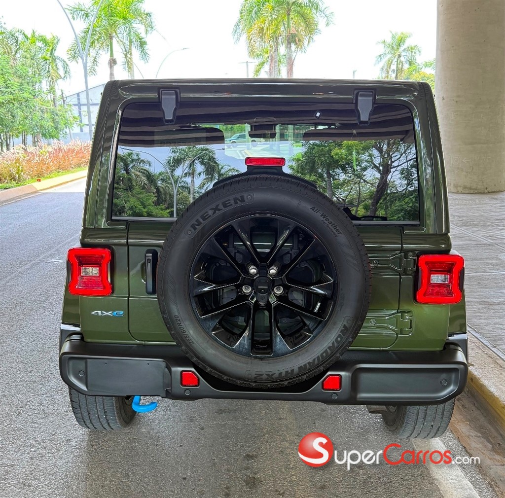 2024 Jeep Wrangler Sahara 4xe — foto 9 / 12