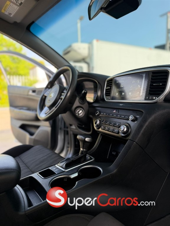 2021 Kia Sportage LX — foto 6 / 10