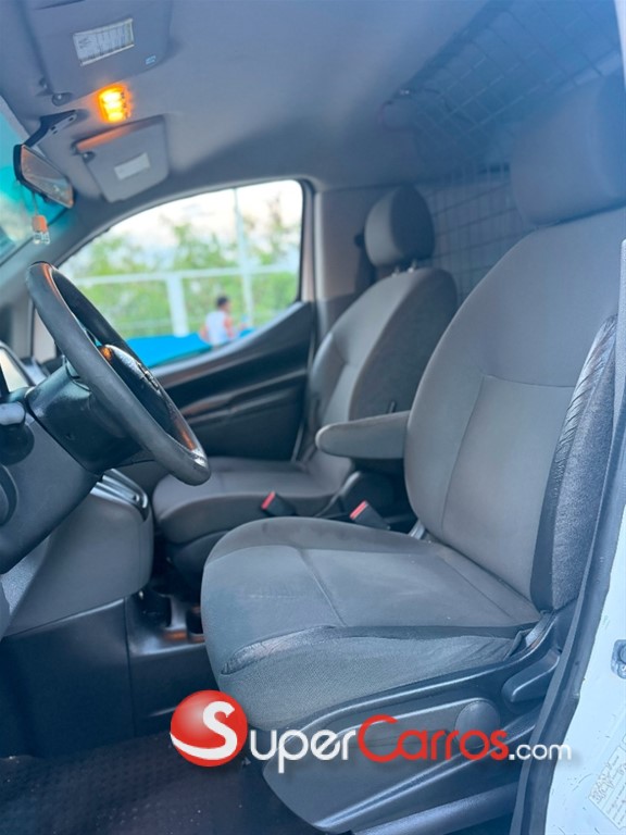 2017 Nissan NV 200 — foto 5 / 9