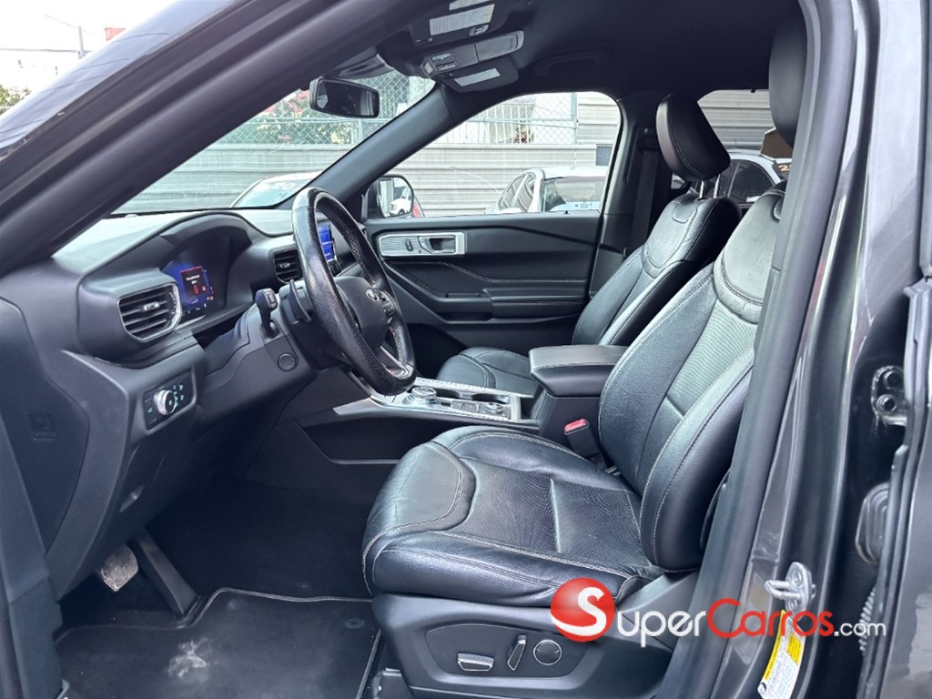 2020 Ford Explorer ST — foto 9 / 12