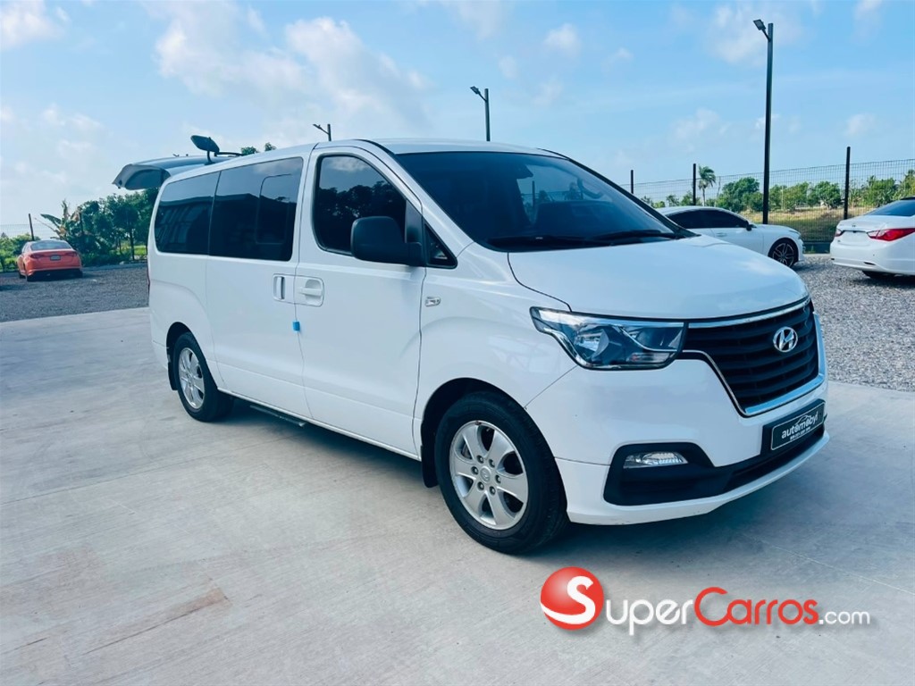 2020 Hyundai Grand Starex