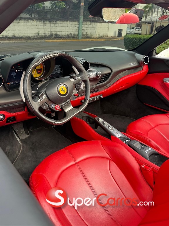 2022 Ferrari F8 Spider — foto 2 / 10