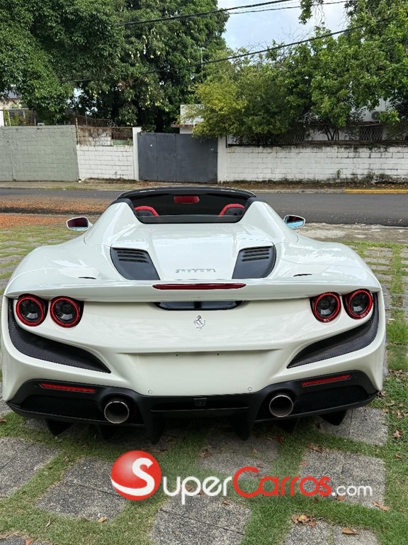 2022 Ferrari F8 Spider — foto 5 / 10