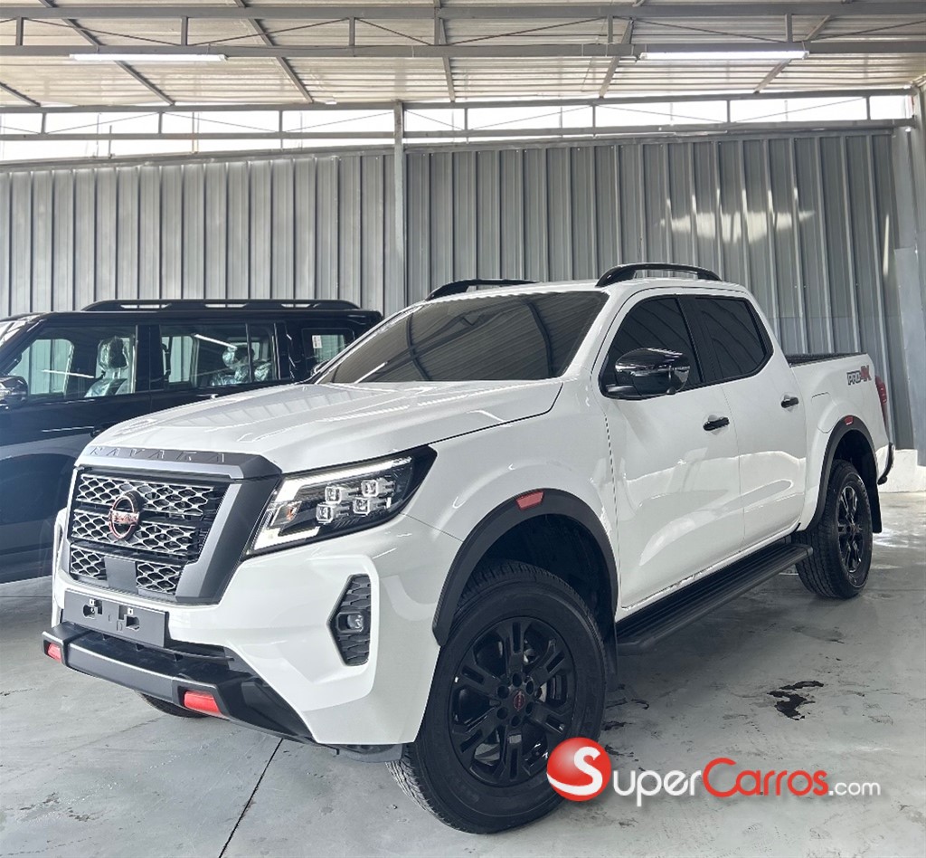 2025 Nissan Navara PRO X4