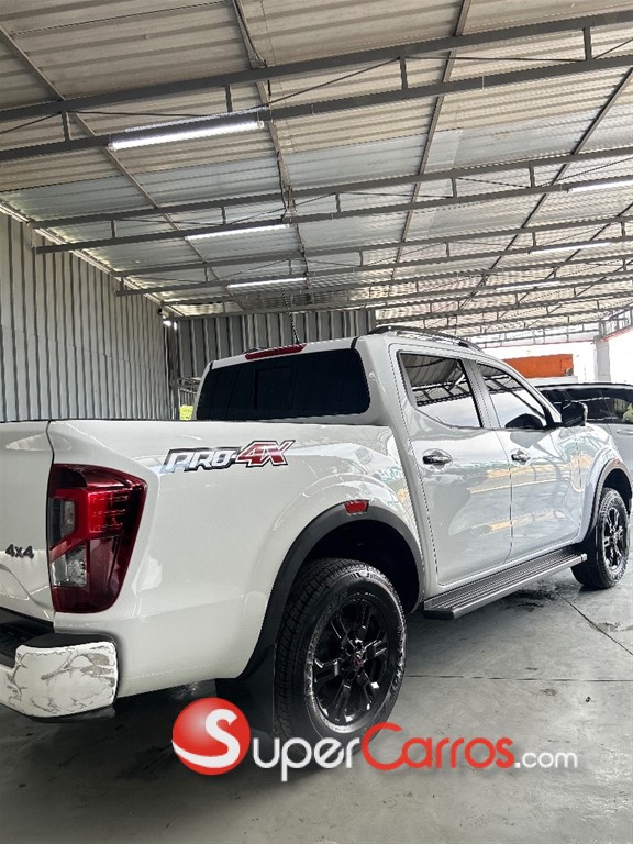 2025 Nissan Navara PRO X4 — foto 4 / 12