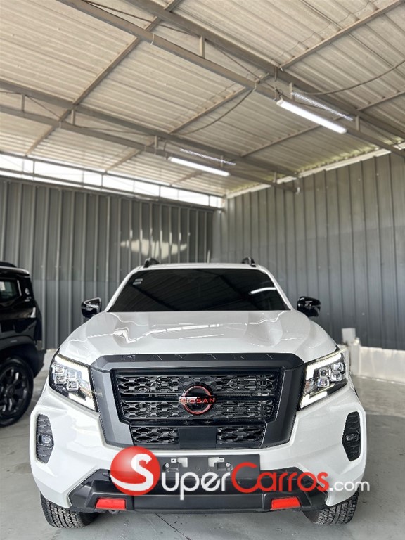 2025 Nissan Navara PRO X4 — foto 5 / 12