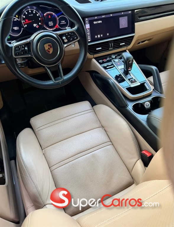 2019 Porsche Cayenne — foto 7 / 12