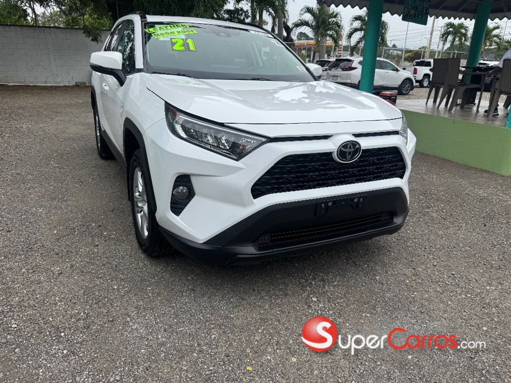 2021 Toyota RAV4 XLE