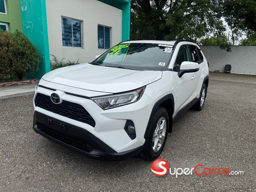 2021 Toyota RAV4 XLE — foto 3 / 11