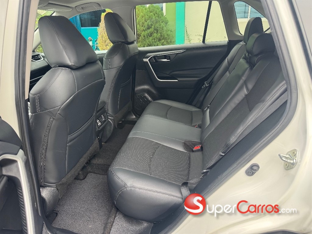 2021 Toyota RAV4 XLE — foto 10 / 11