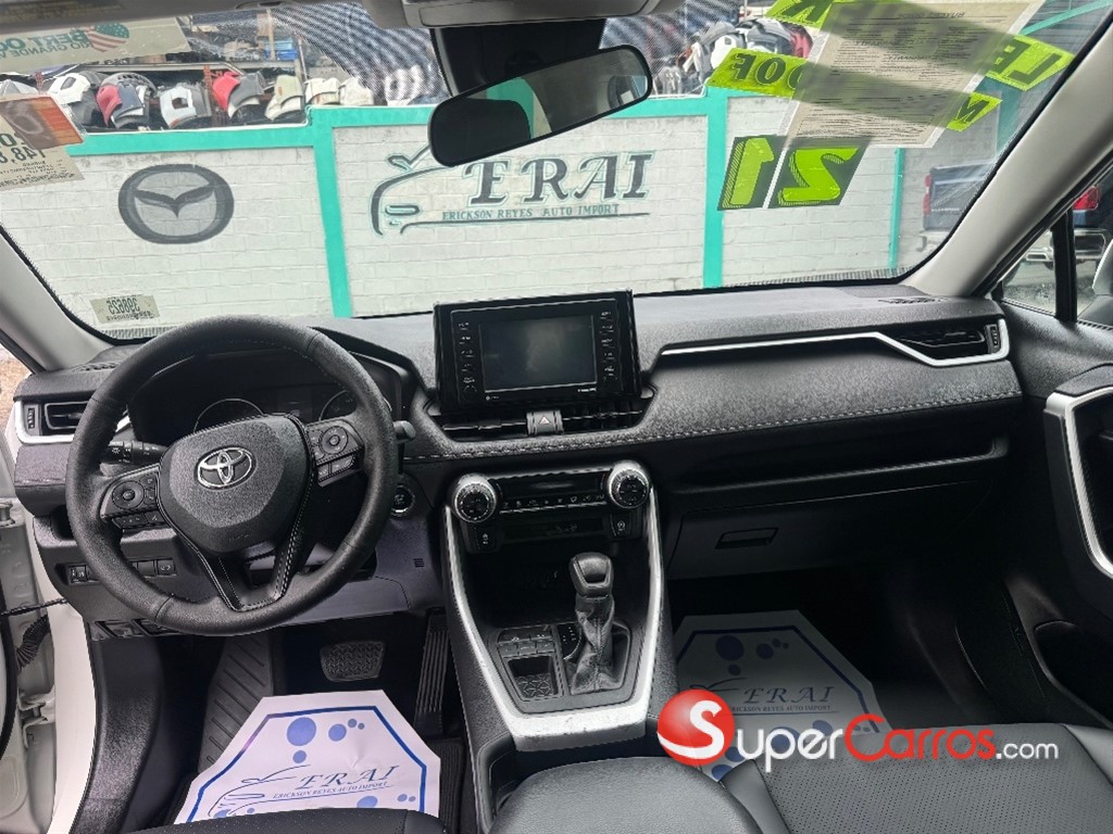 2021 Toyota RAV4 XLE — foto 11 / 11