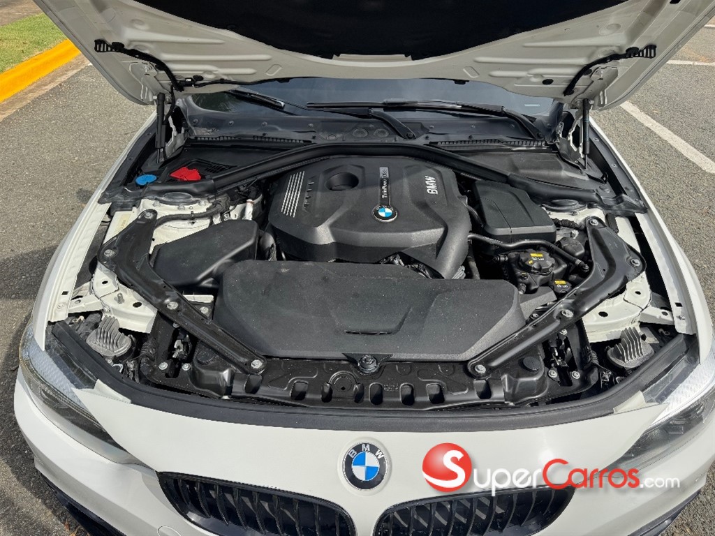 2020 BMW Serie 4 430i — foto 8 / 12