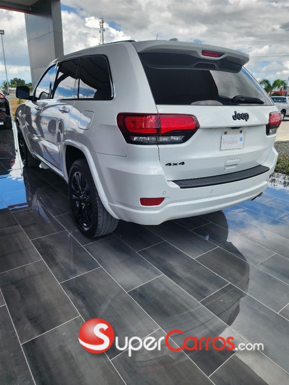 2020 Jeep Cherokee Altitude — foto 4 / 12