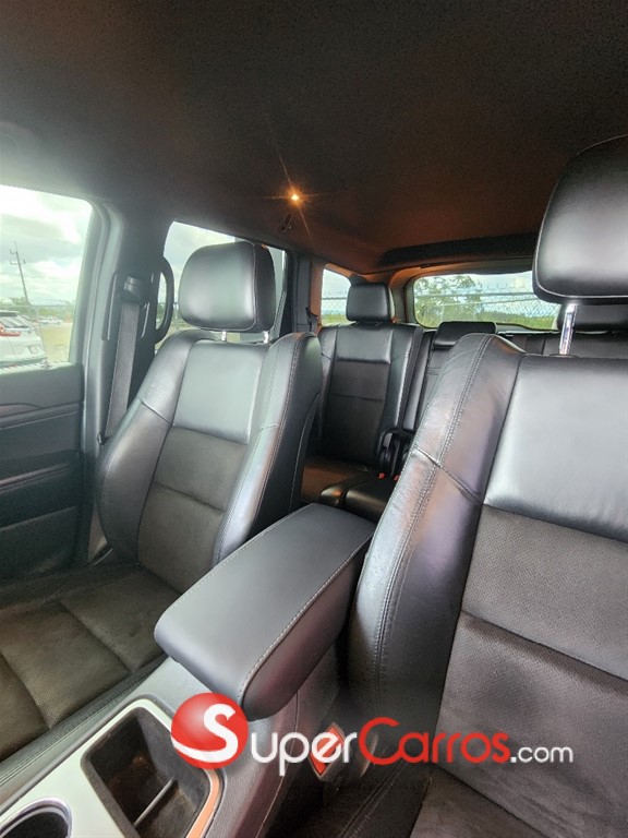 2020 Jeep Cherokee Altitude — foto 8 / 12