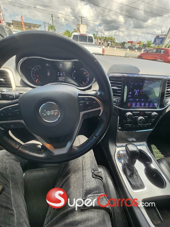 2020 Jeep Cherokee Altitude — foto 12 / 12
