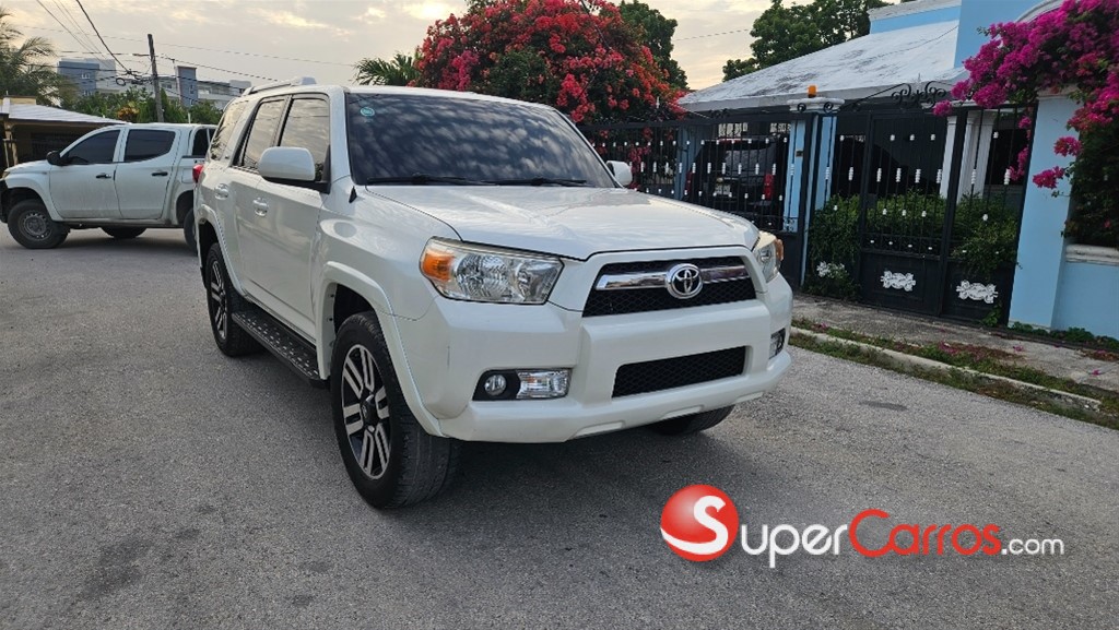 2013 Toyota 4 Runner — foto 4 / 12