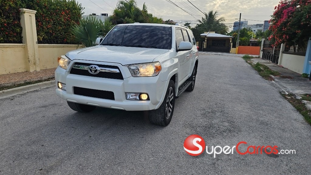 2013 Toyota 4 Runner — foto 5 / 12