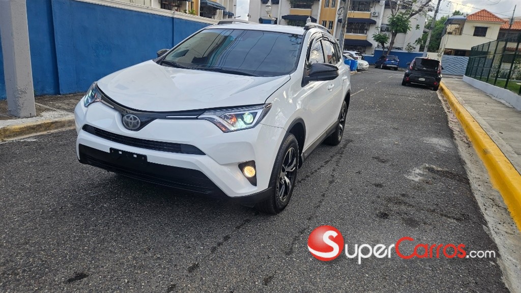2018 Toyota RAV4 — foto 6 / 11