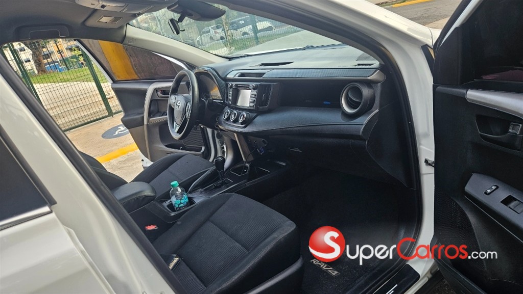 2018 Toyota RAV4 — foto 7 / 11