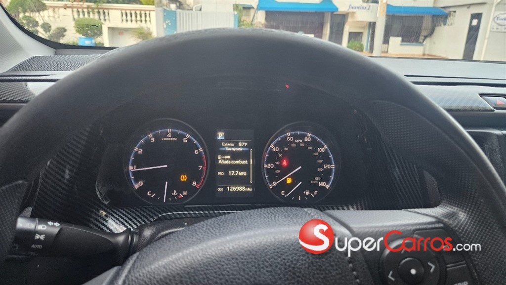 2018 Toyota RAV4 — foto 11 / 11