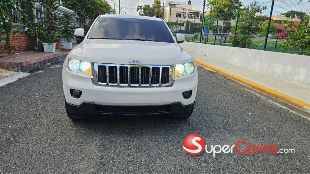 2011 Jeep Grand Cherokee — foto 3 / 12