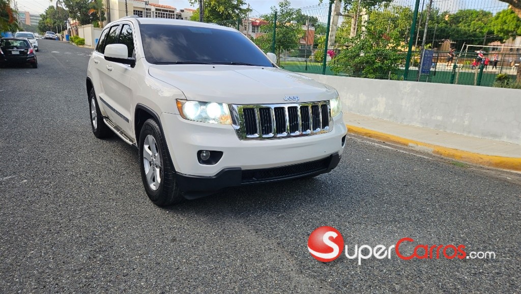 2011 Jeep Grand Cherokee — foto 4 / 12