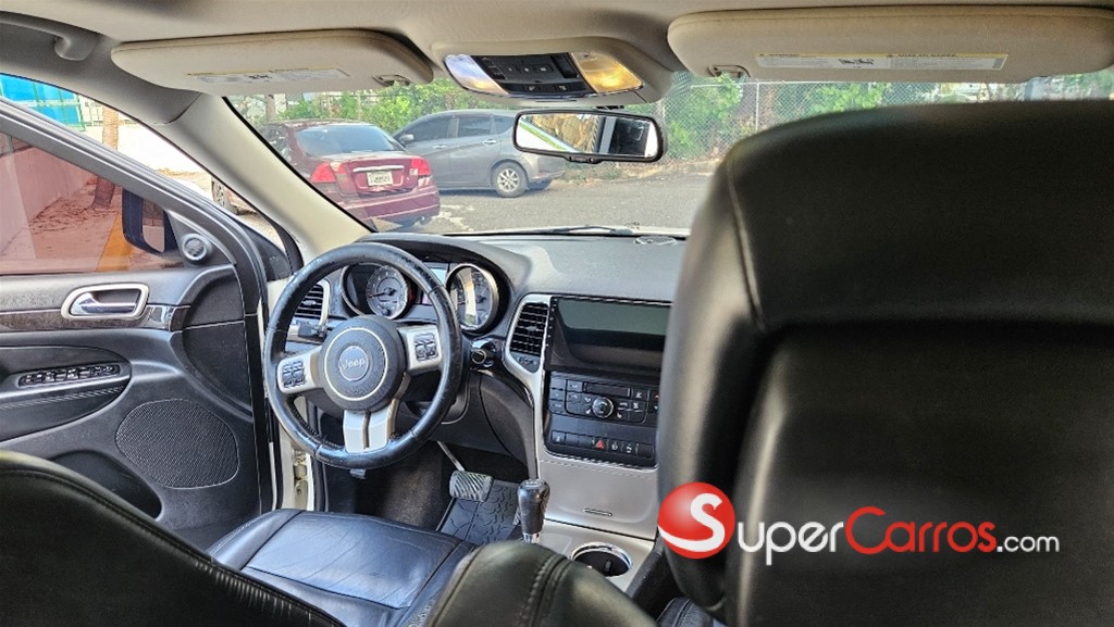 2011 Jeep Grand Cherokee — foto 7 / 12