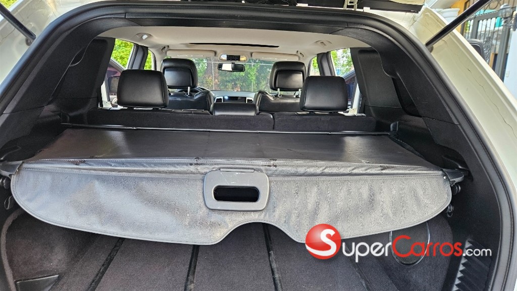 2011 Jeep Grand Cherokee — foto 9 / 12