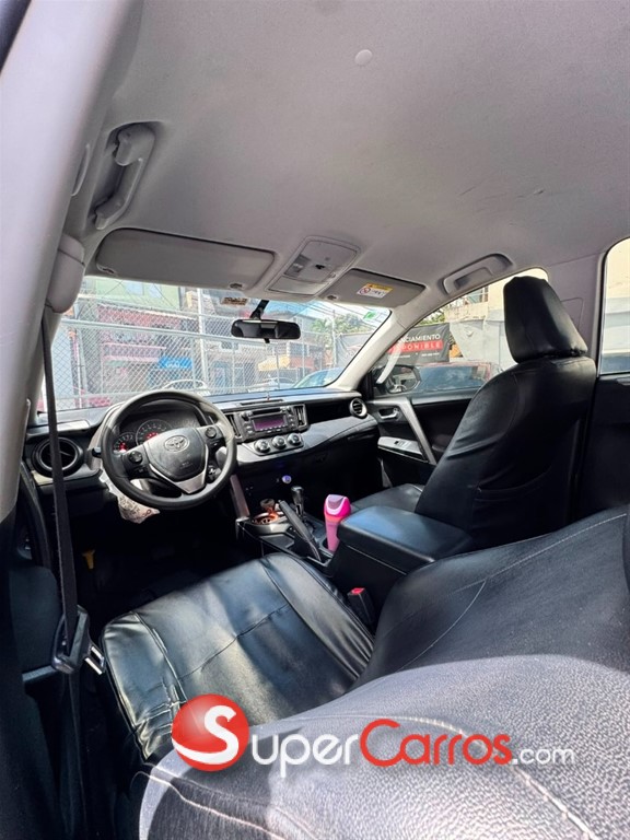 2017 Toyota RAV4 LE — foto 7 / 8