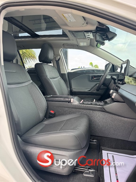 2026 Toyota RAV4 Limited Hybrid — foto 5 / 12