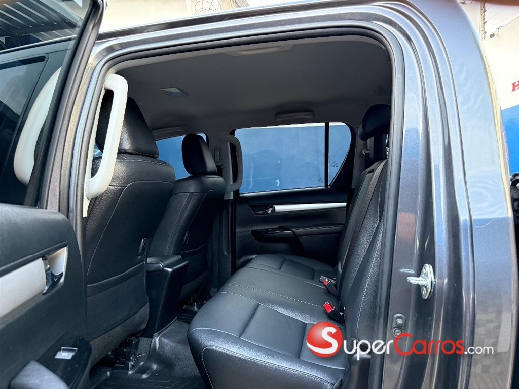 2023 Toyota Hilux Limited TSS — foto 7 / 9