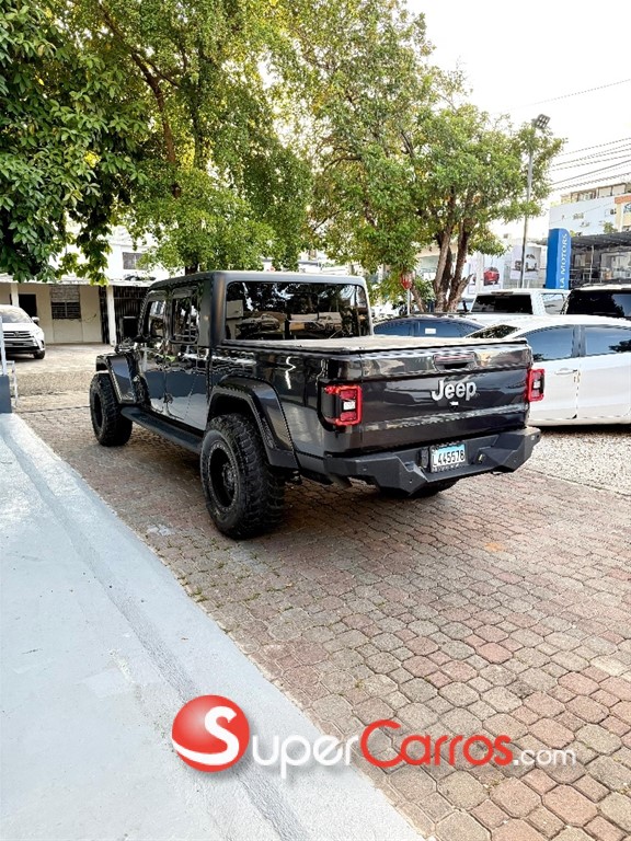 2020 Jeep Gladiator Overland — foto 6 / 10
