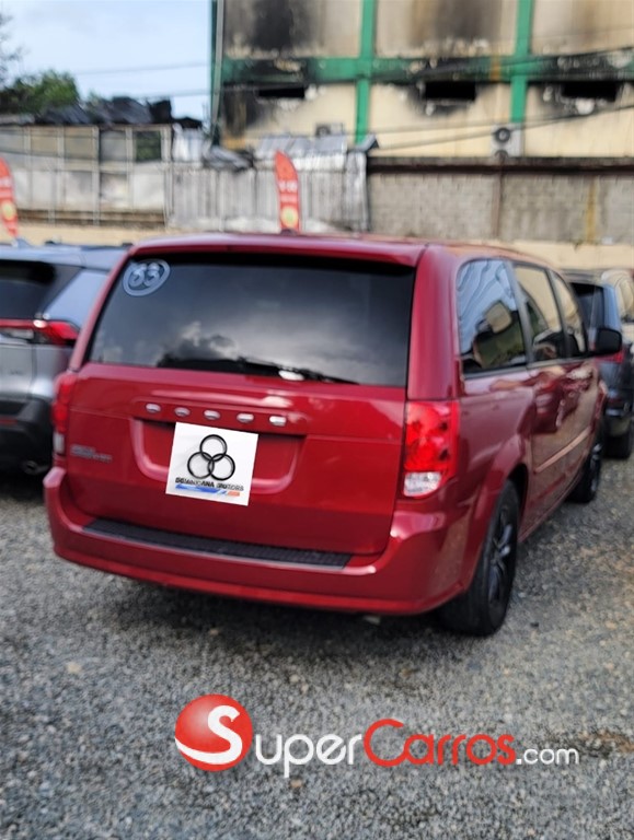 2015 Dodge Caravan — foto 9 / 11