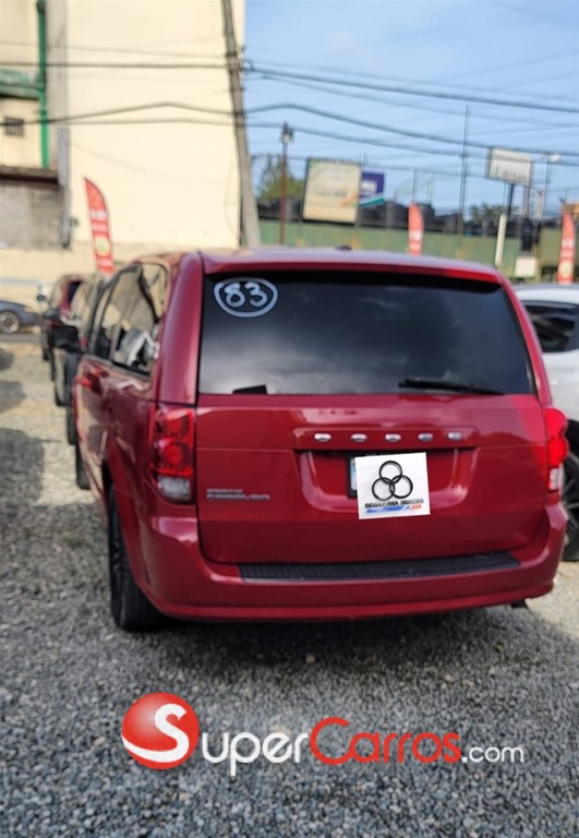 2015 Dodge Caravan — foto 10 / 11