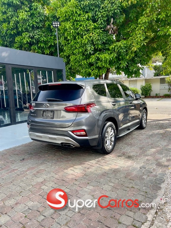 2020 Hyundai Santa Fe SE — foto 4 / 11