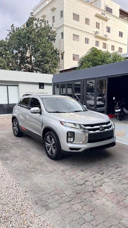2020 Mitsubishi Motors Outlander Sport SE — foto 3 / 10
