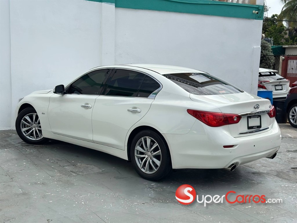 2017 Infiniti Q-50 — foto 6 / 11