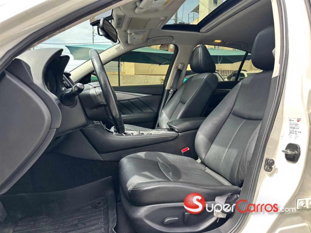 2017 Infiniti Q-50 — foto 7 / 11