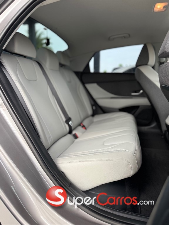 2022 Hyundai Avante — foto 7 / 11