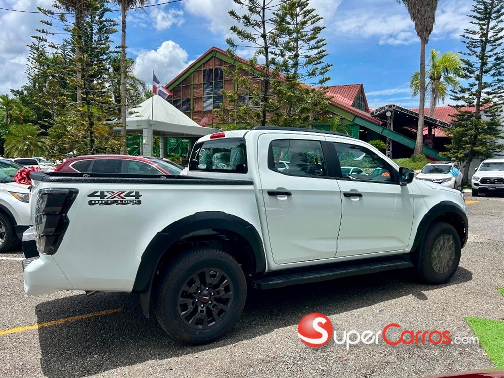 2027 Isuzu DMAX LSE V-Cross — foto 5 / 6
