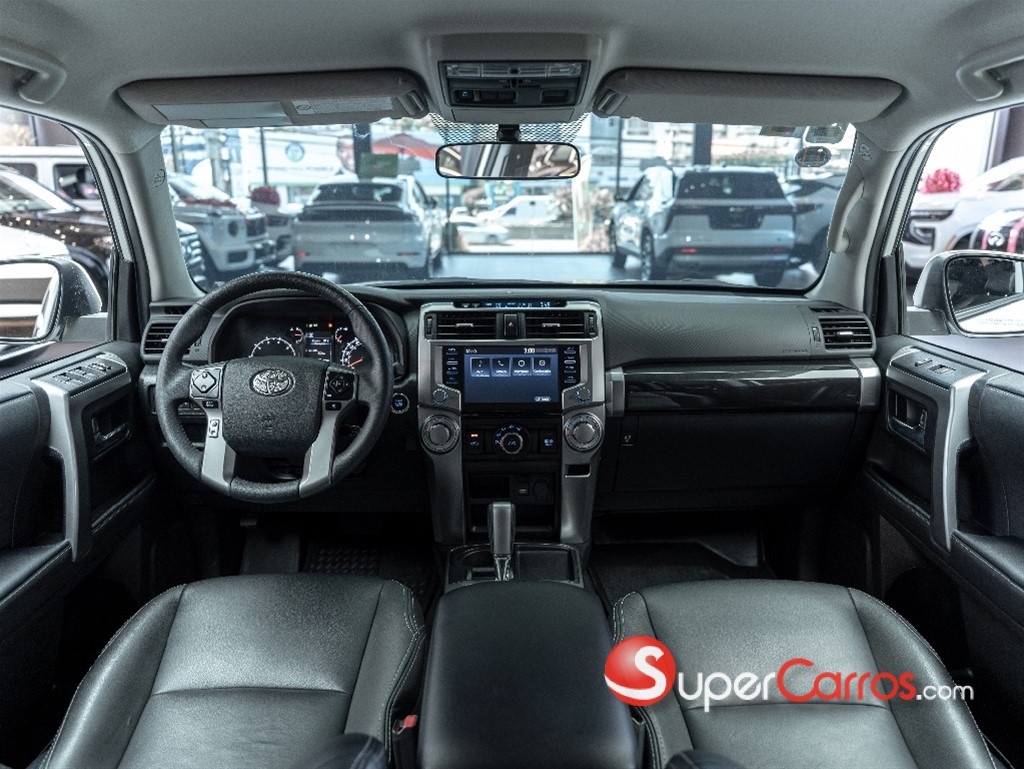 2024 Toyota 4 Runner SR5 — foto 4 / 12