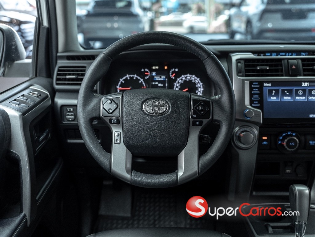 2024 Toyota 4 Runner SR5 — foto 9 / 12