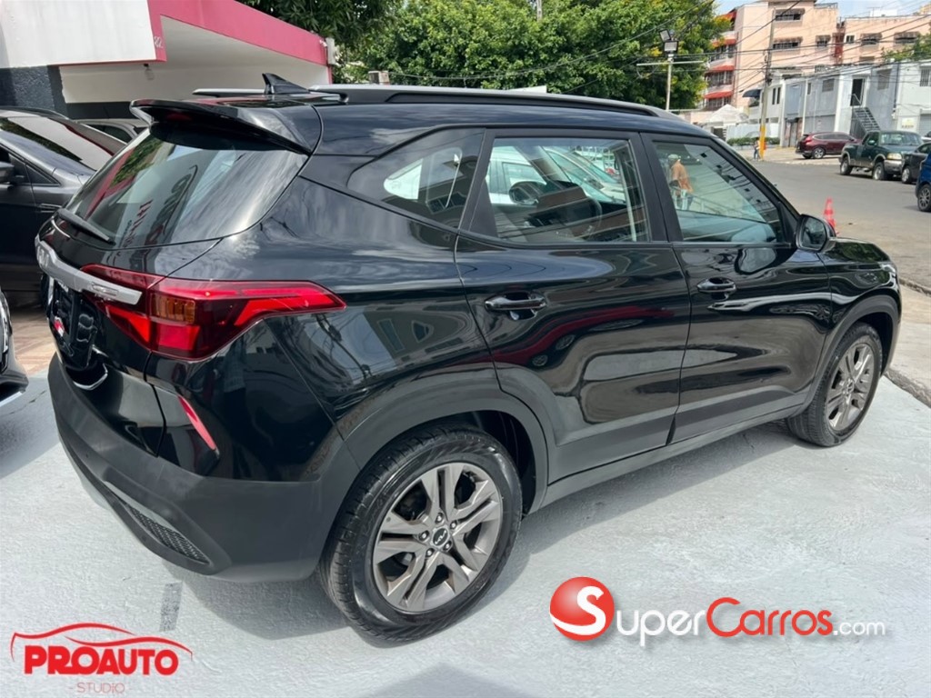 2023 Kia Seltos — foto 6 / 10