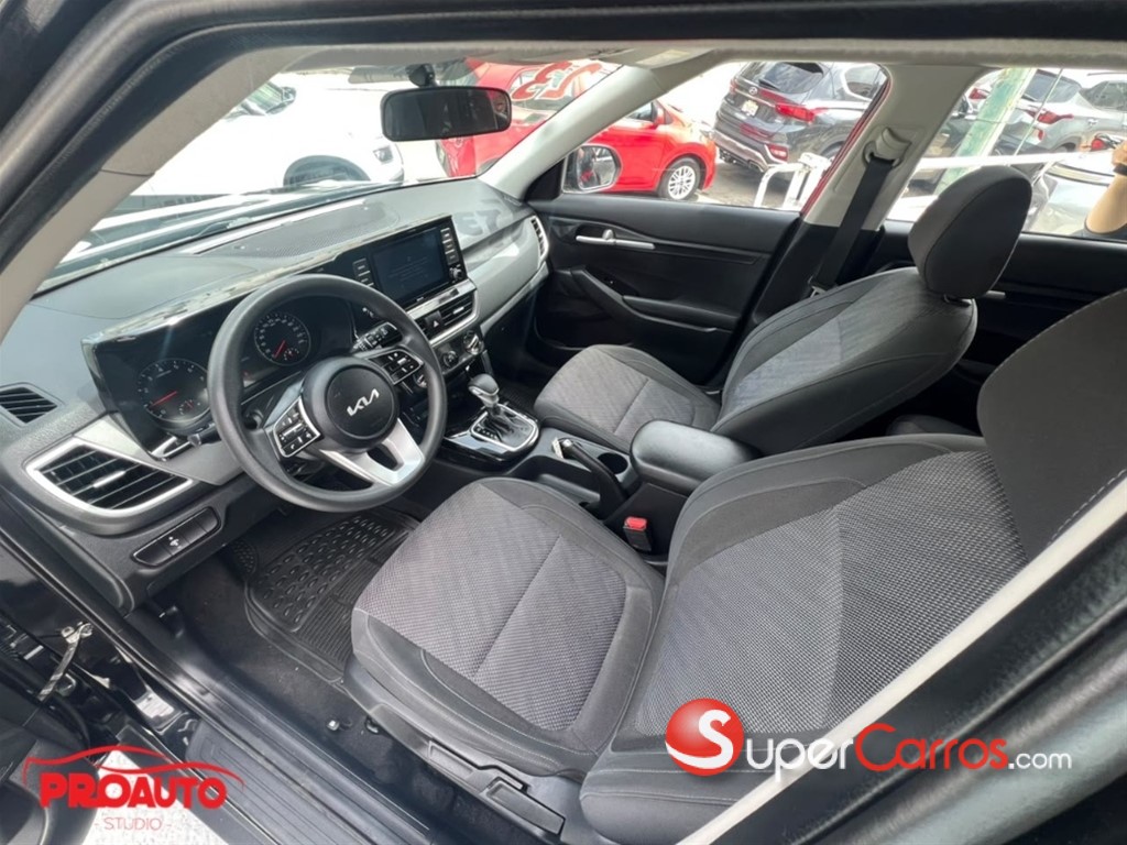 2023 Kia Seltos — foto 7 / 10