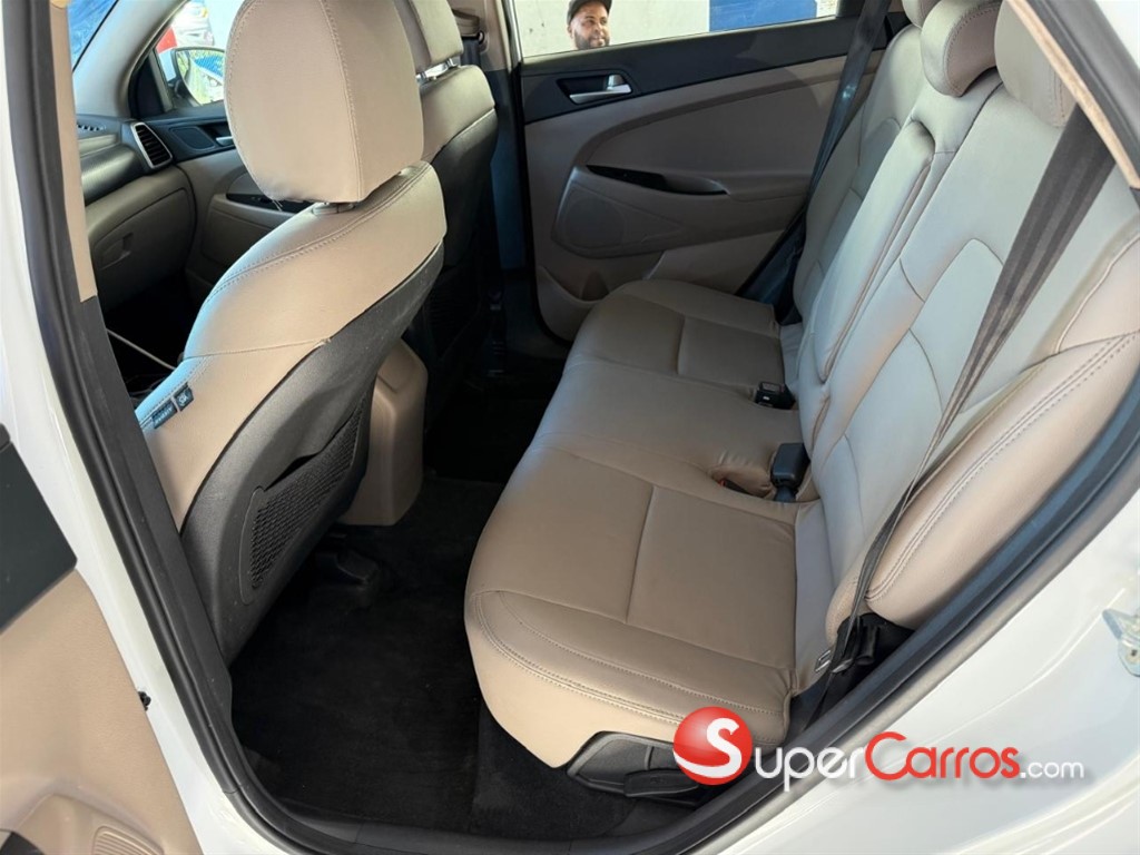 2019 Hyundai Tucson SE — foto 9 / 12