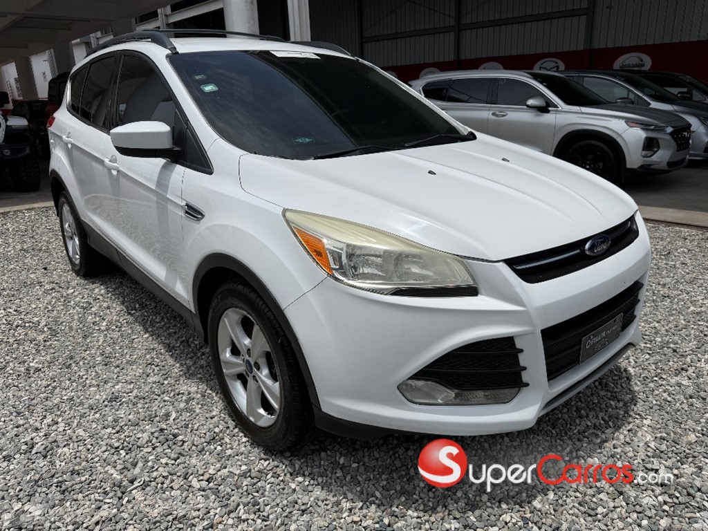 2015 Ford Escape SE — foto 2 / 12