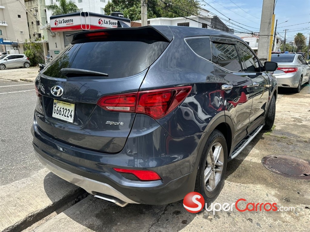 2017 Hyundai Santa Fe Sport — foto 5 / 12